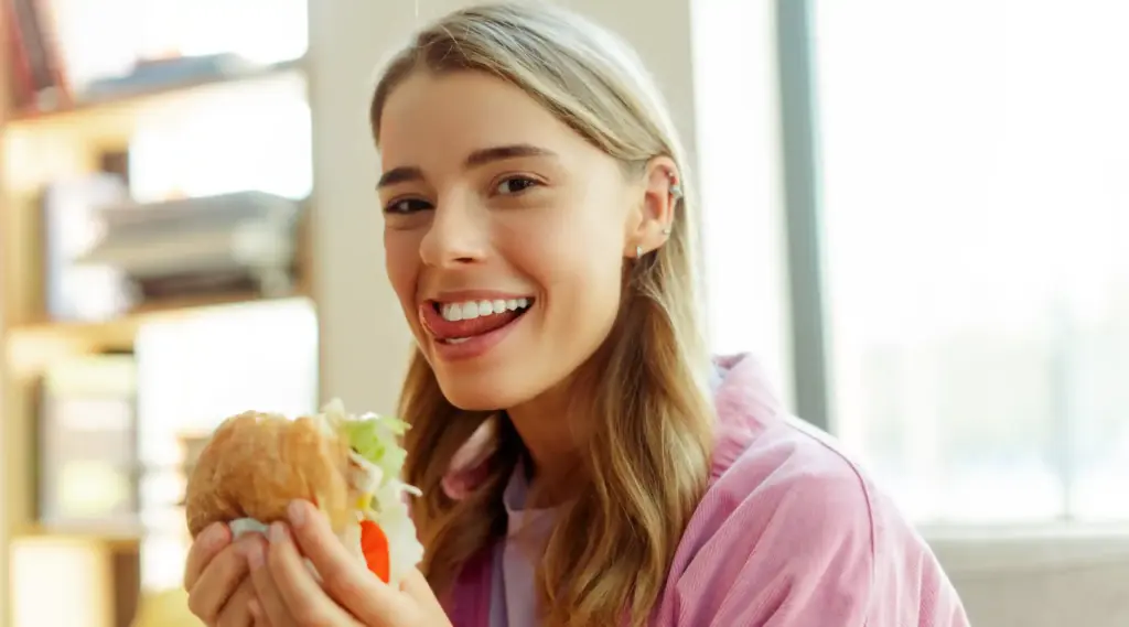 Naučimo slušati tijelo dok jedemo